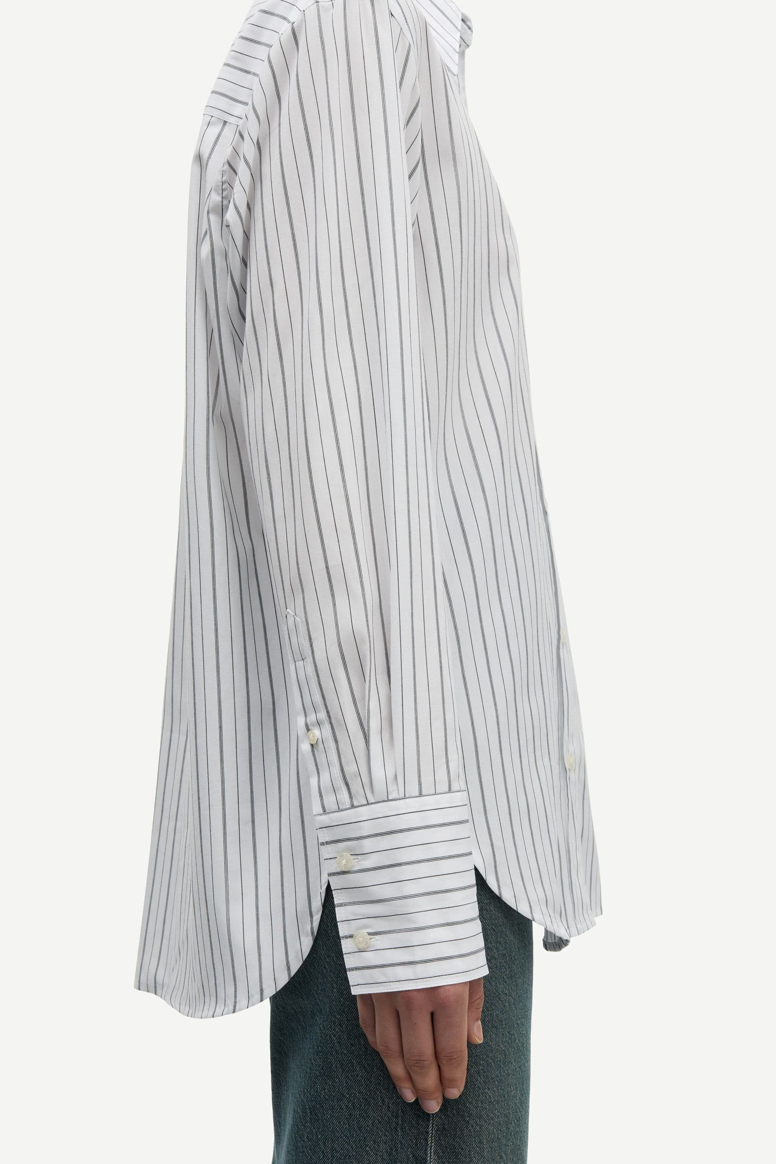 Salovas shirt 13072 White St.