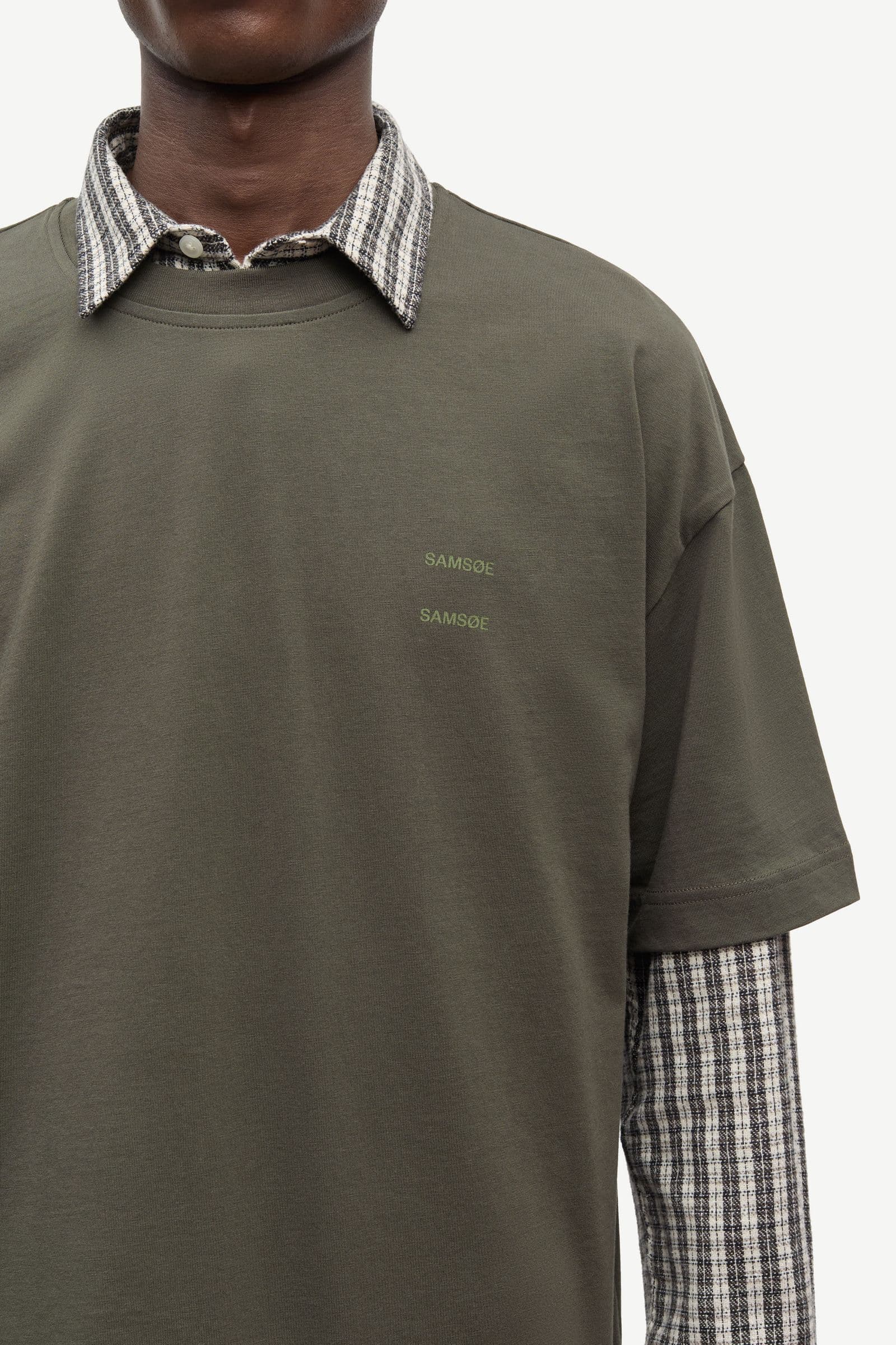 Joel t-shirt 11415 FOREST NIGHT