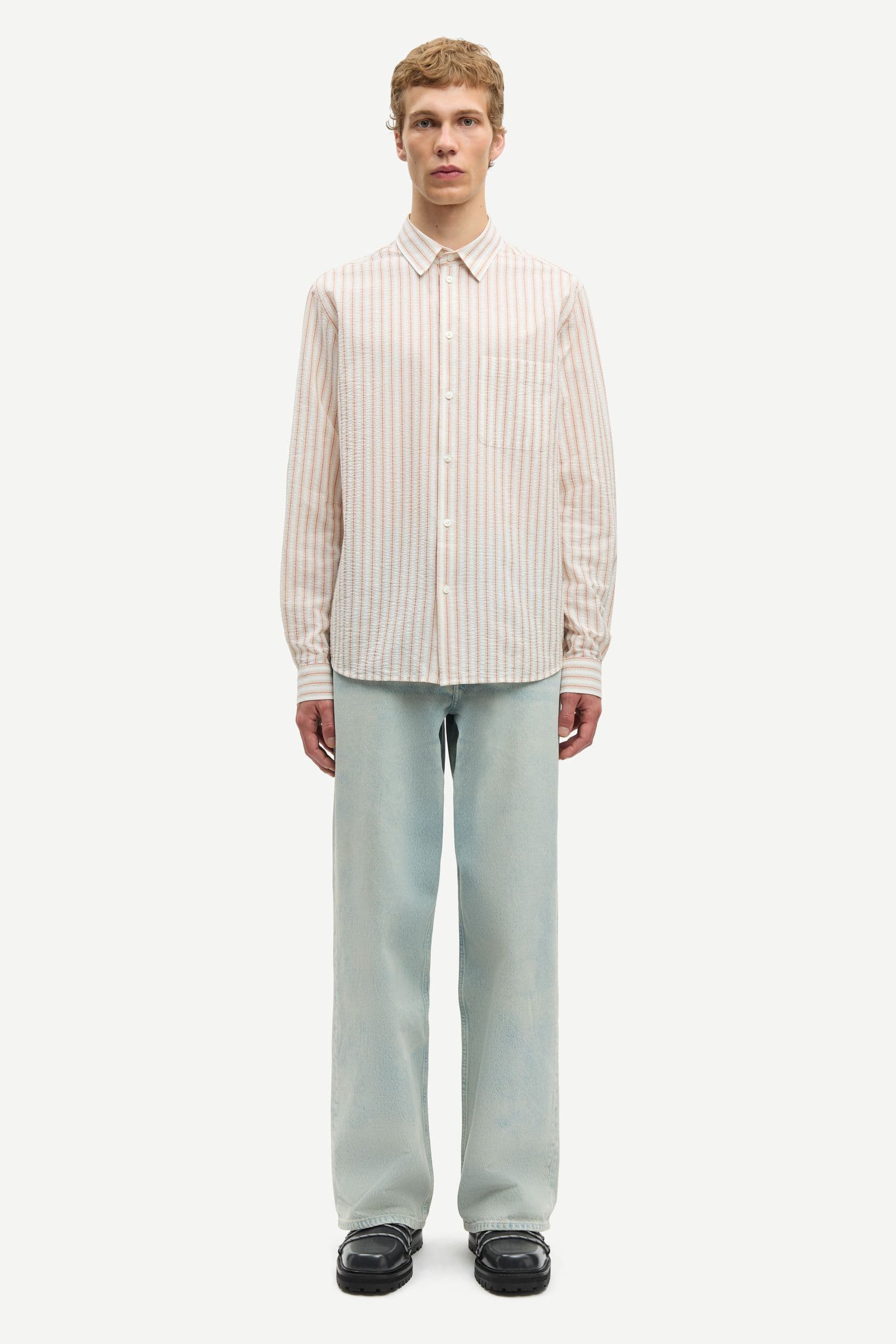 Saryan J shirt 15506 Aurora Red St.