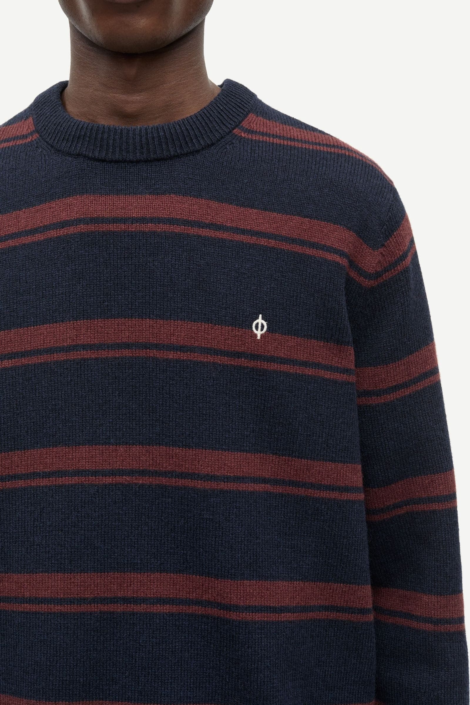 Sapatrik sweater 132 Bitter chocolate st.