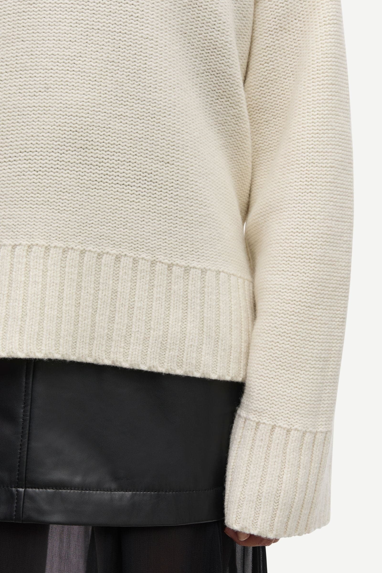 Sakeiku sweater 11250 Egret