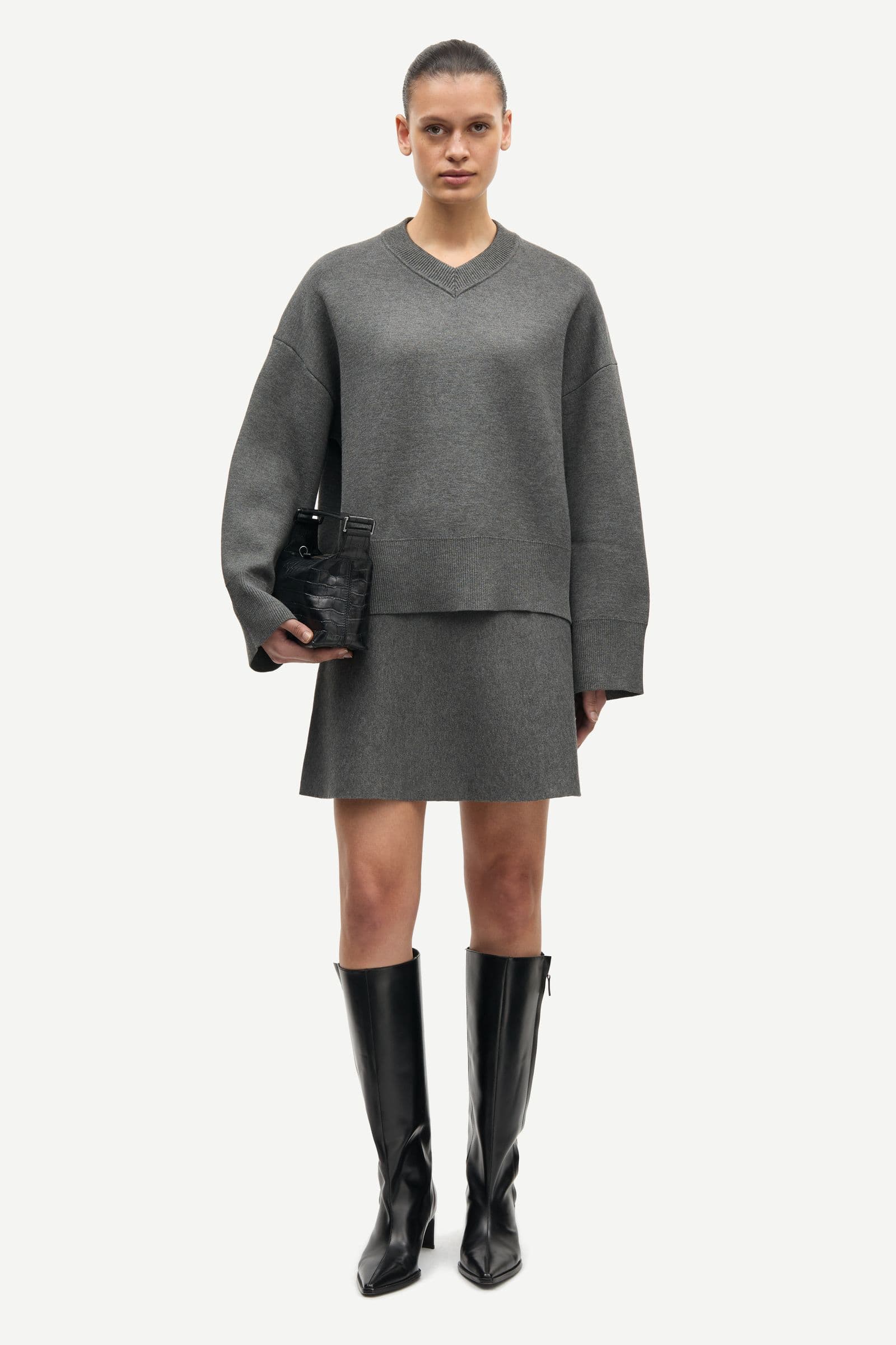 Salula v-neck 15825 Dark grey