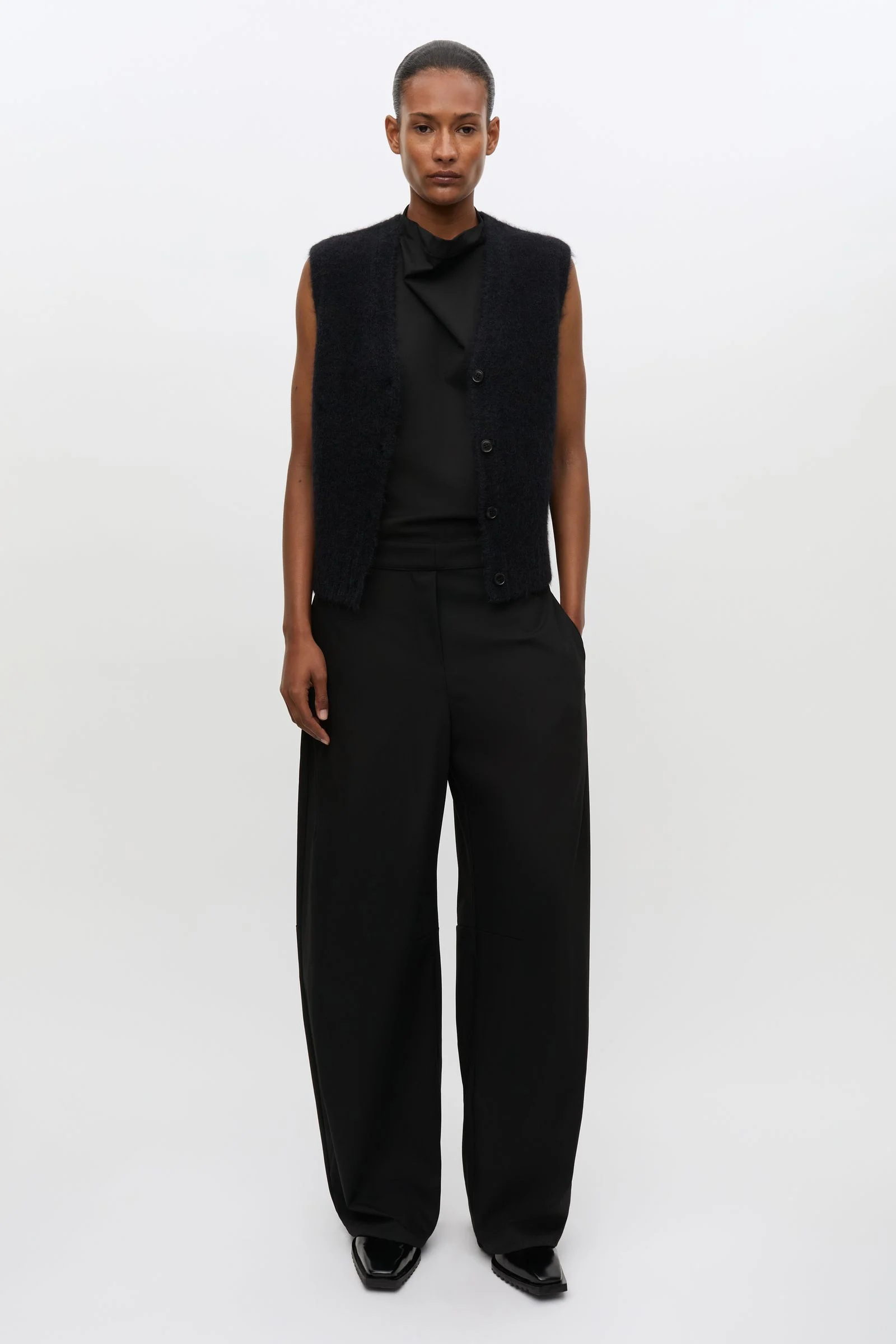 Sajeanne vest 15425 Black