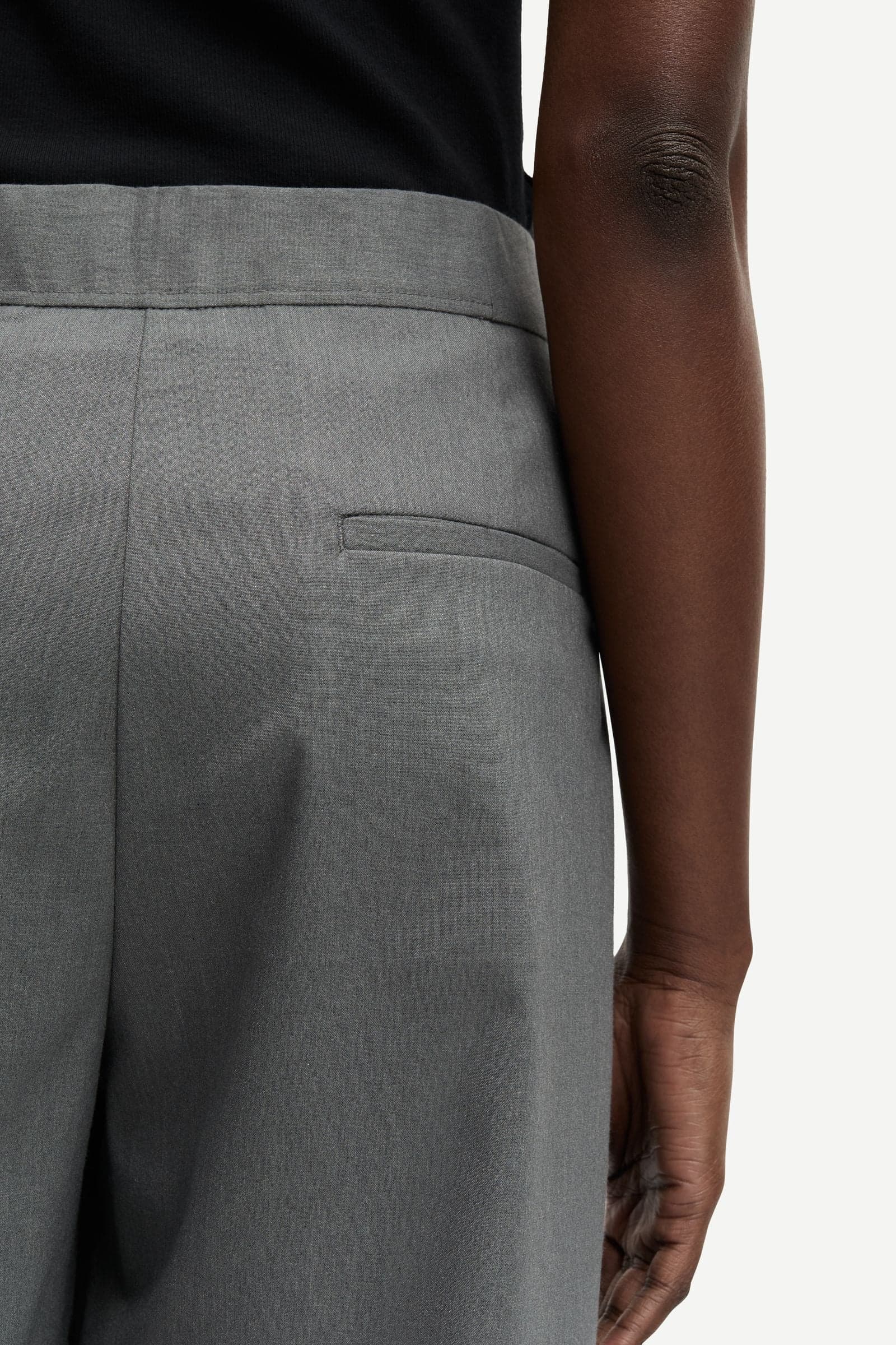 Saroko shorts 15145 Gun Metal Mel.