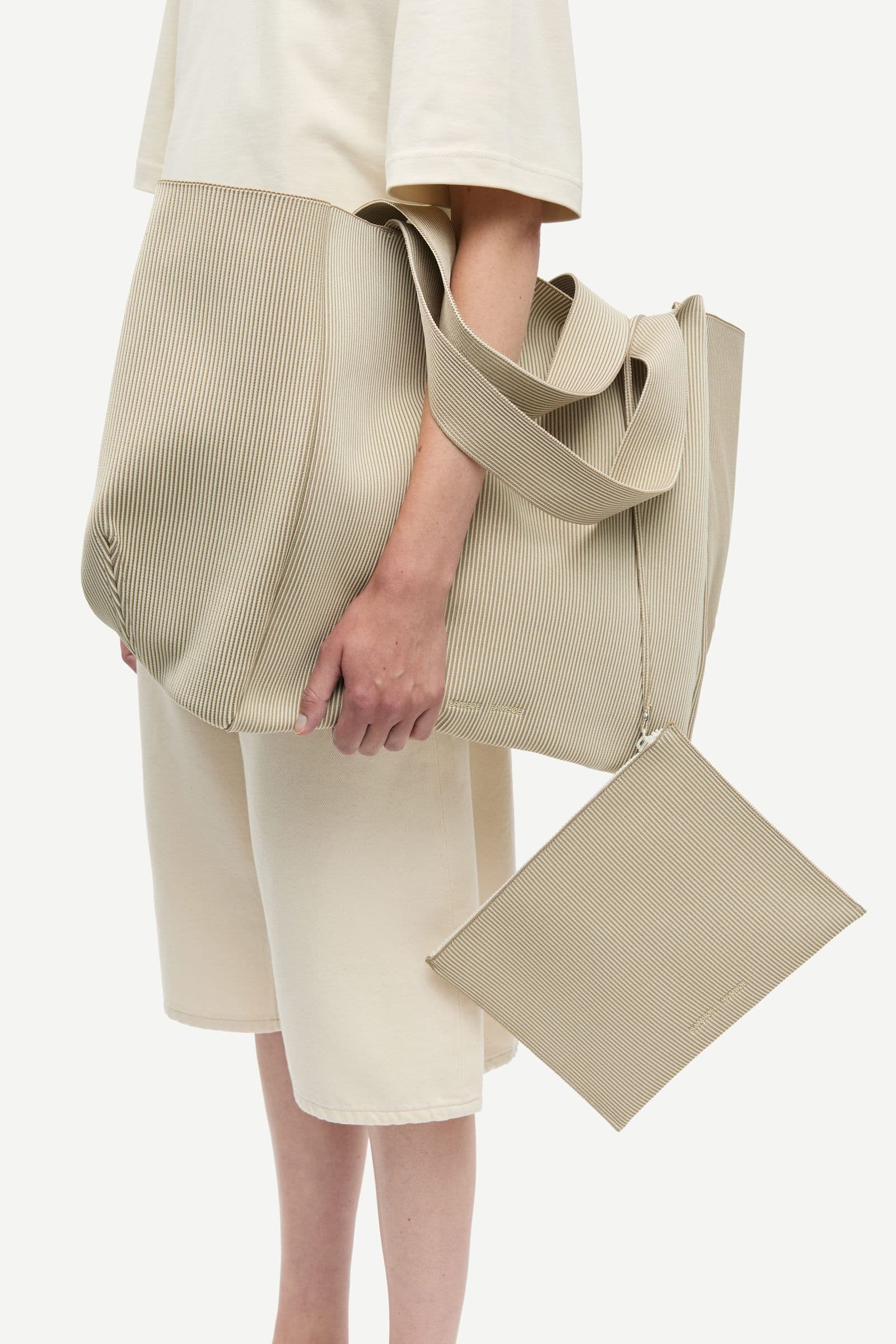 Samira flyknit maxi tote 15948 Silver Fern St.