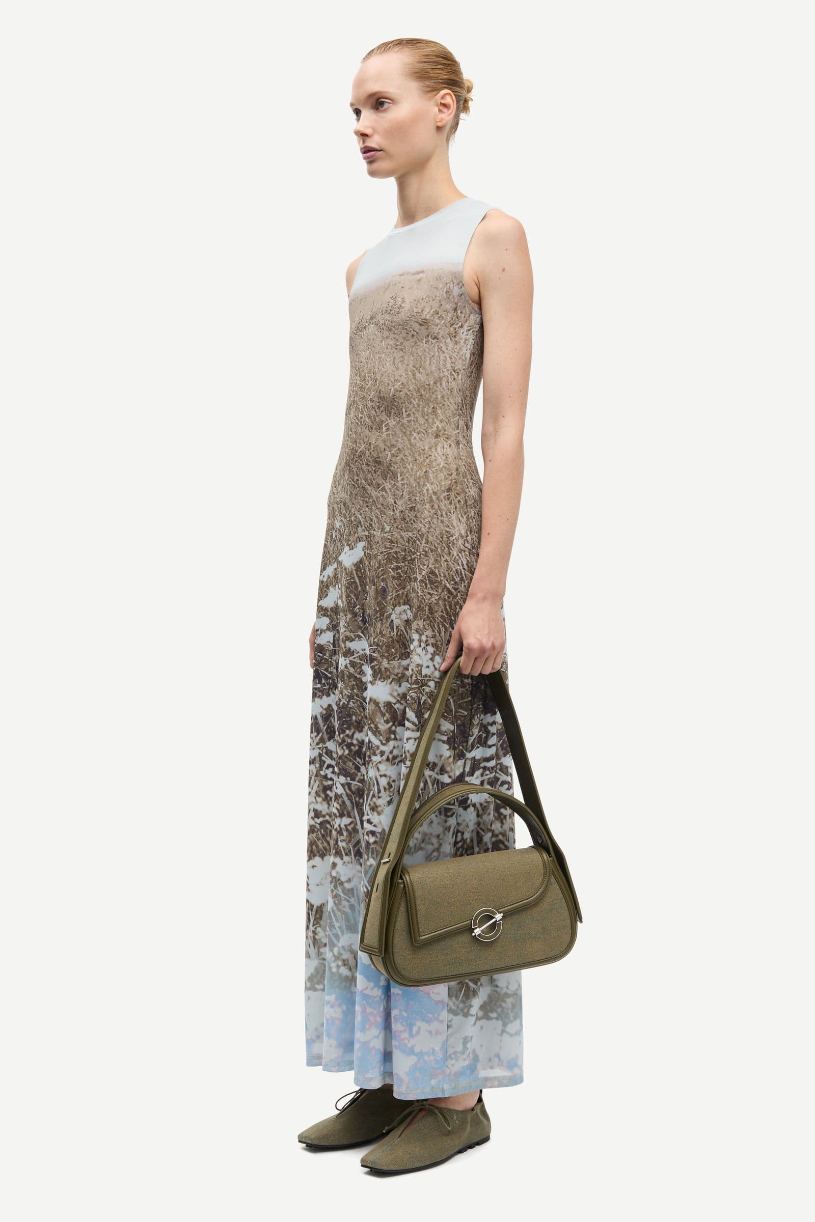 Saangel dress 16044 Hazy Fields