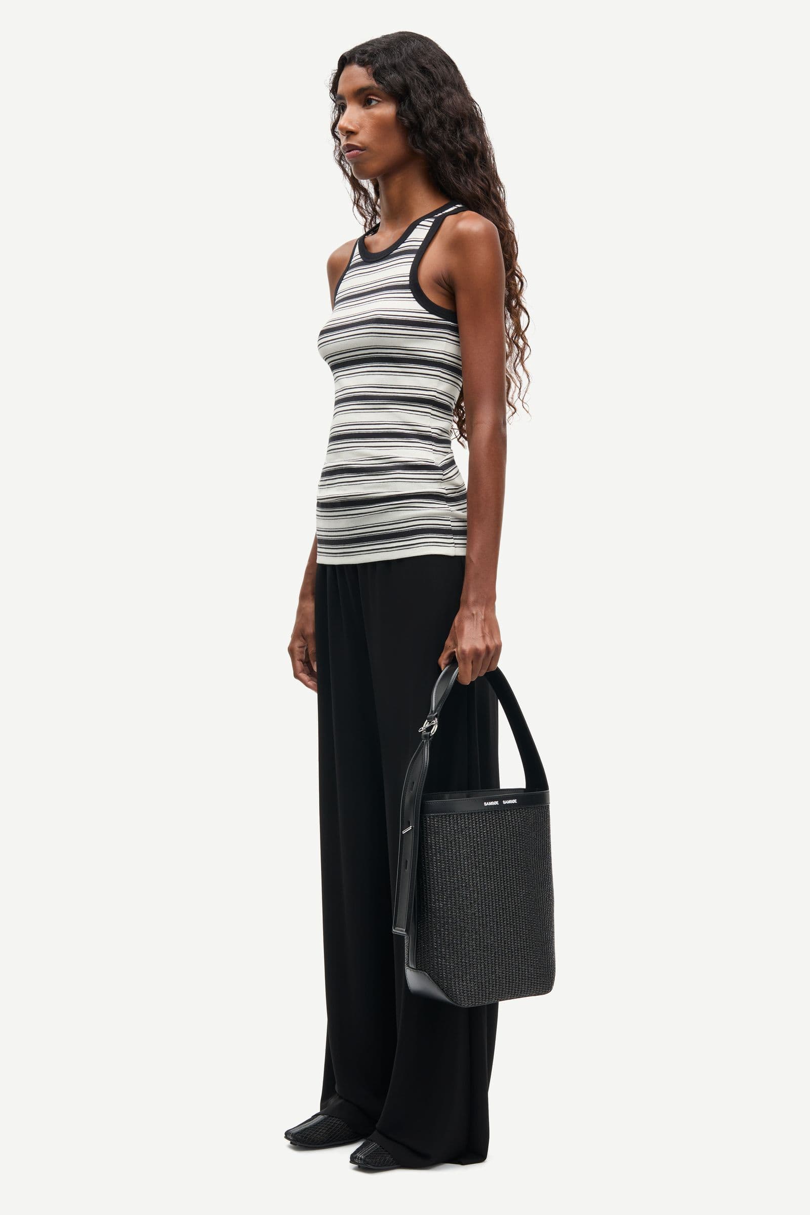 Saumi trousers 16113 Black