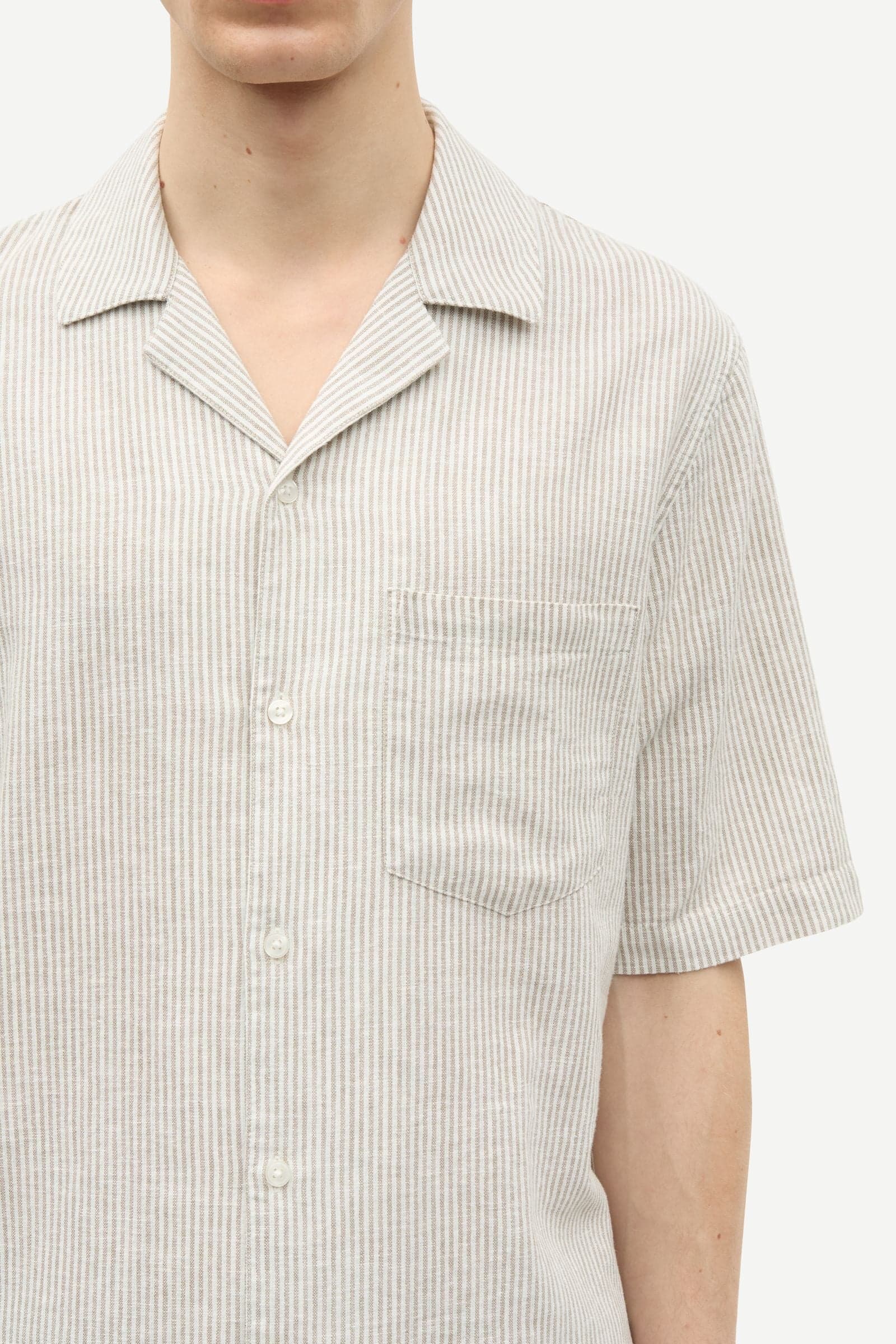 Saoscar AP shirt 16065 Aluminum St.