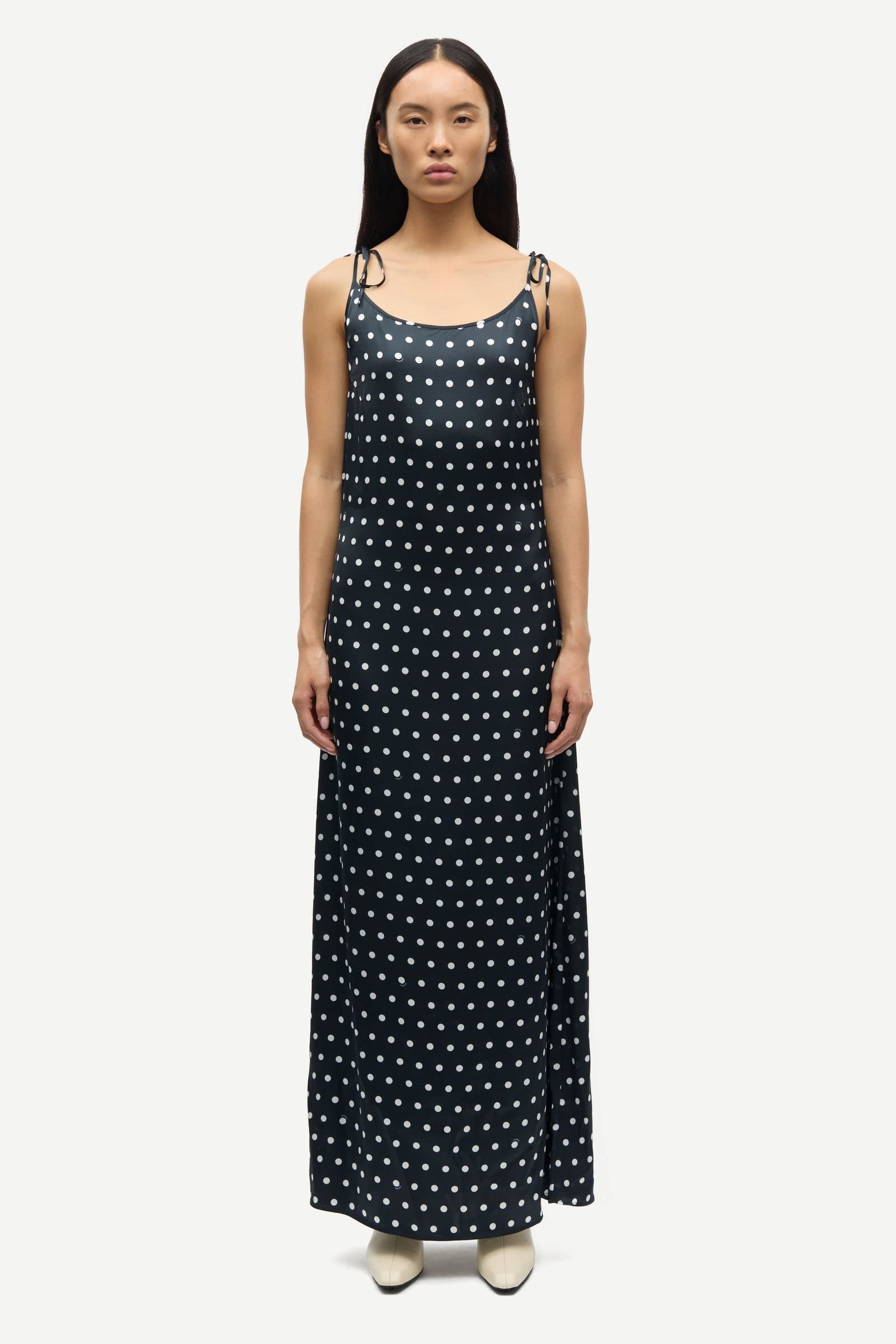 Sasinga dress 16057 Black Dott