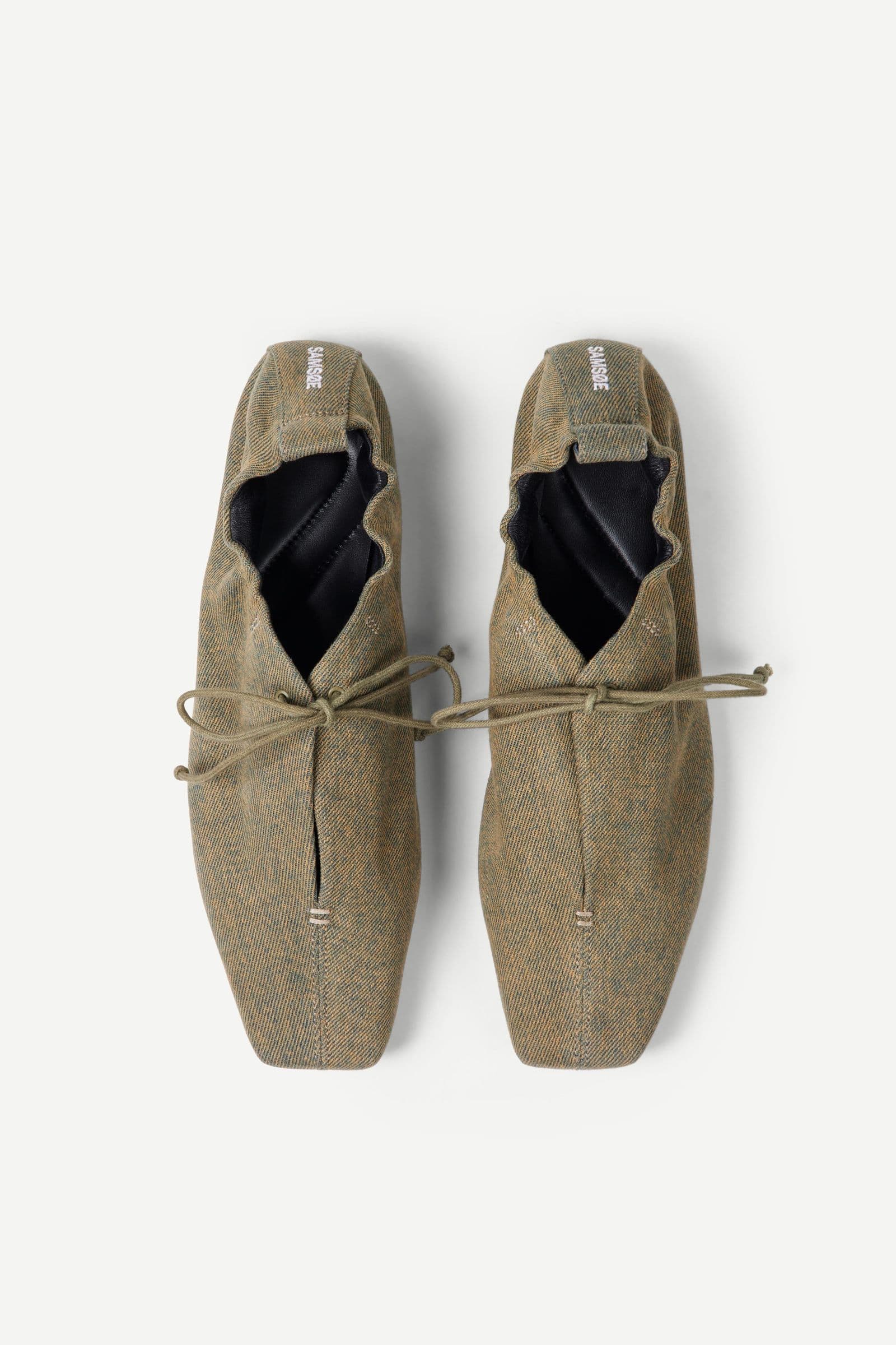 Salilli laced ballerina 16147 Washed Brown Denim