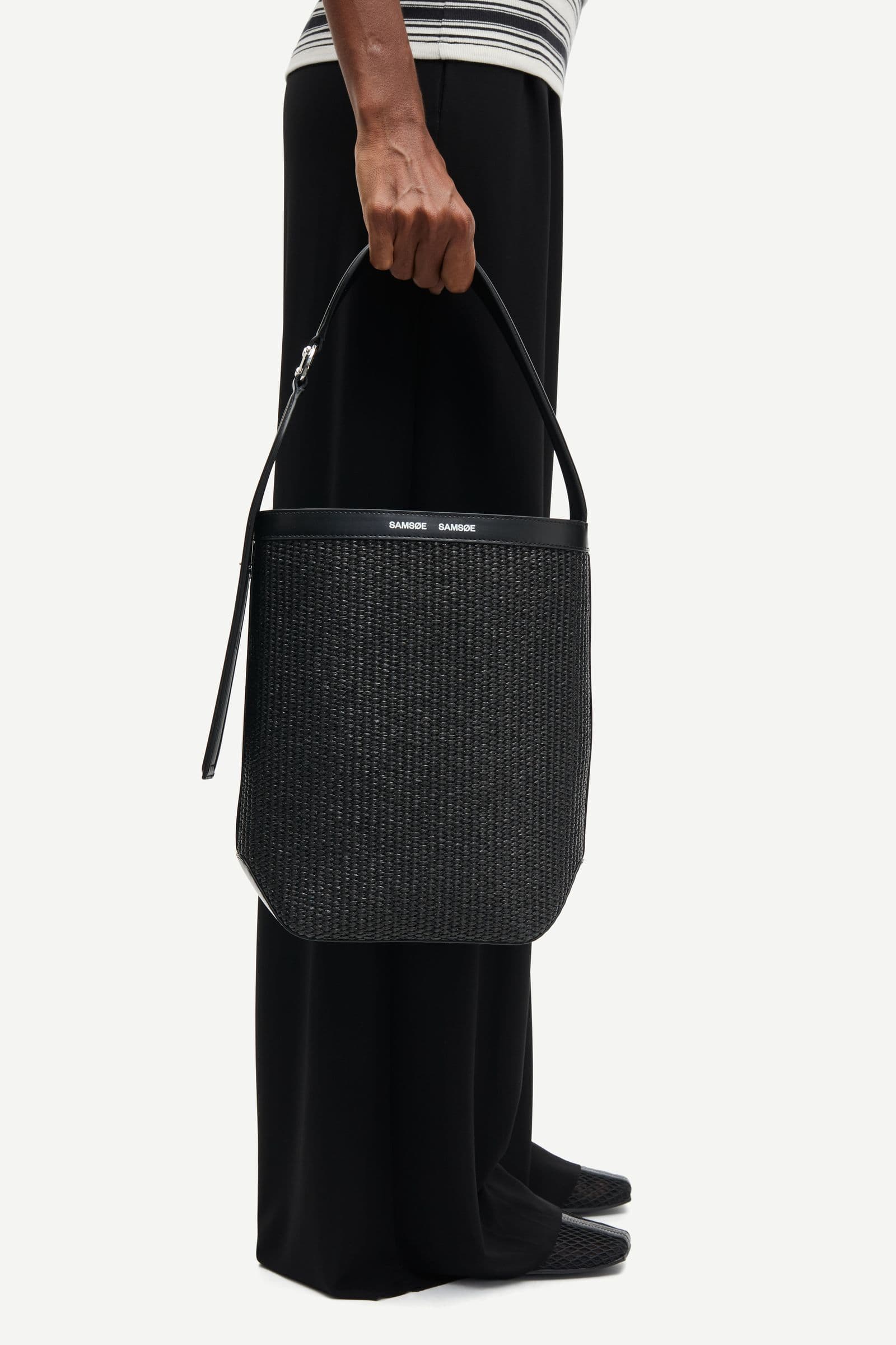 Saelmegade bucket bag 16029 Black