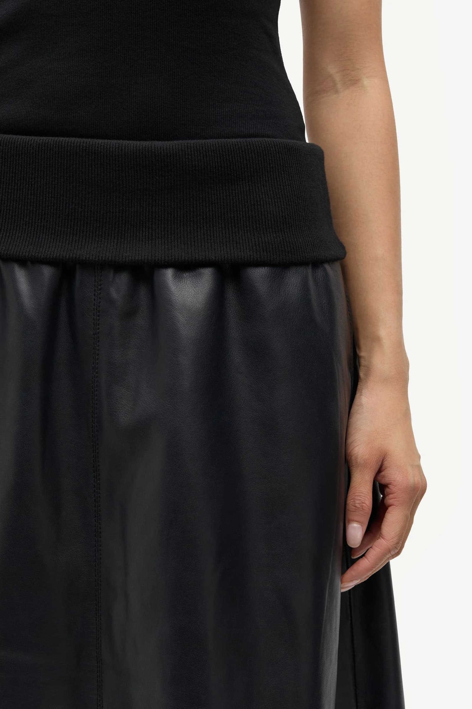 Sathea leather skirt 16184 Volcanic Ash
