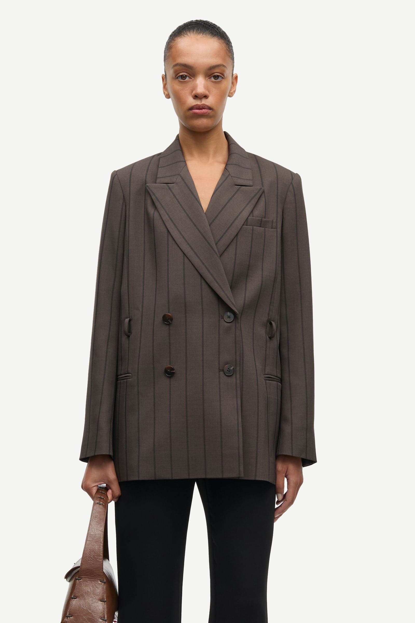 Sahelly blazer 16178 Mulch St.