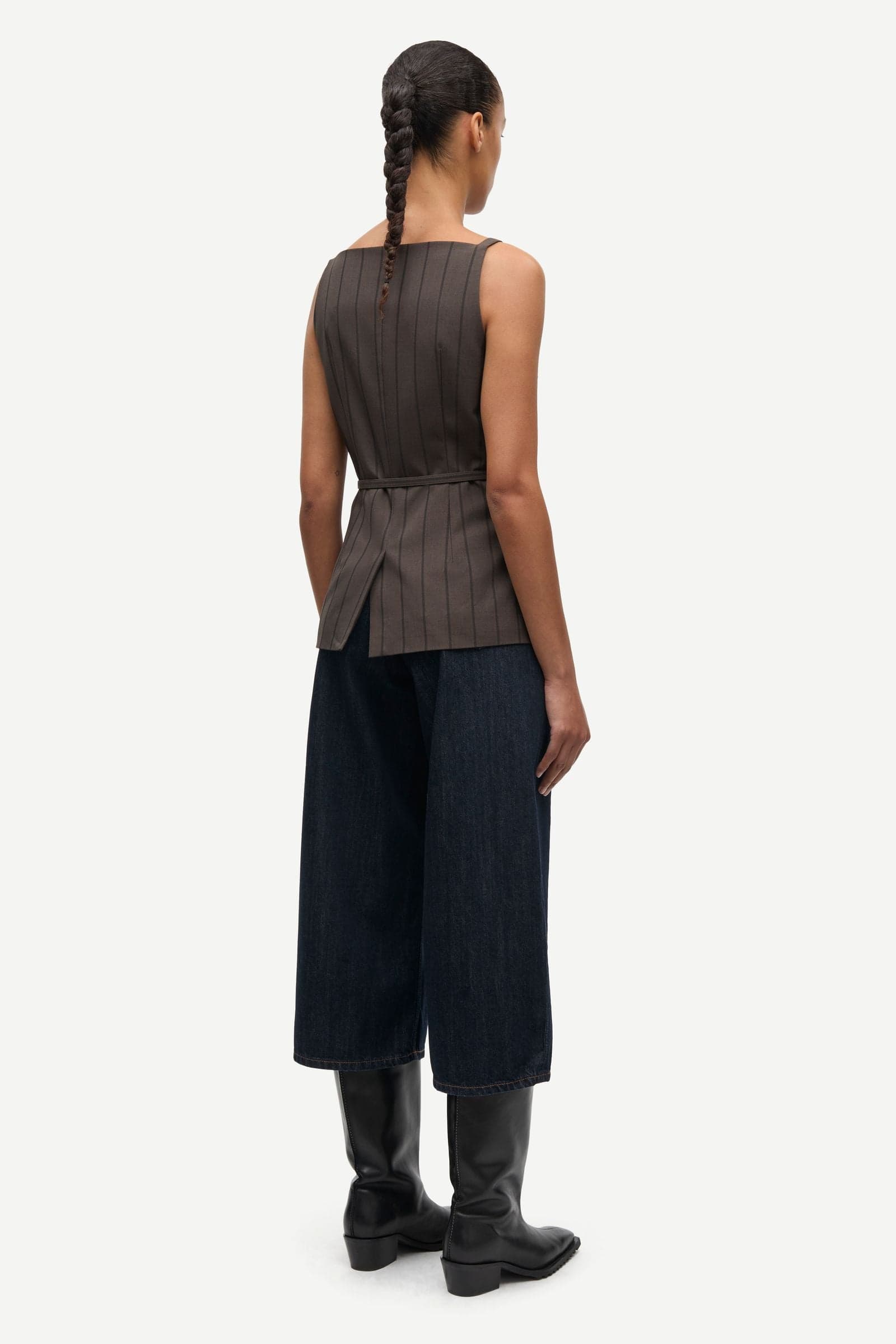 Sahelly vest 16178 Mulch St.