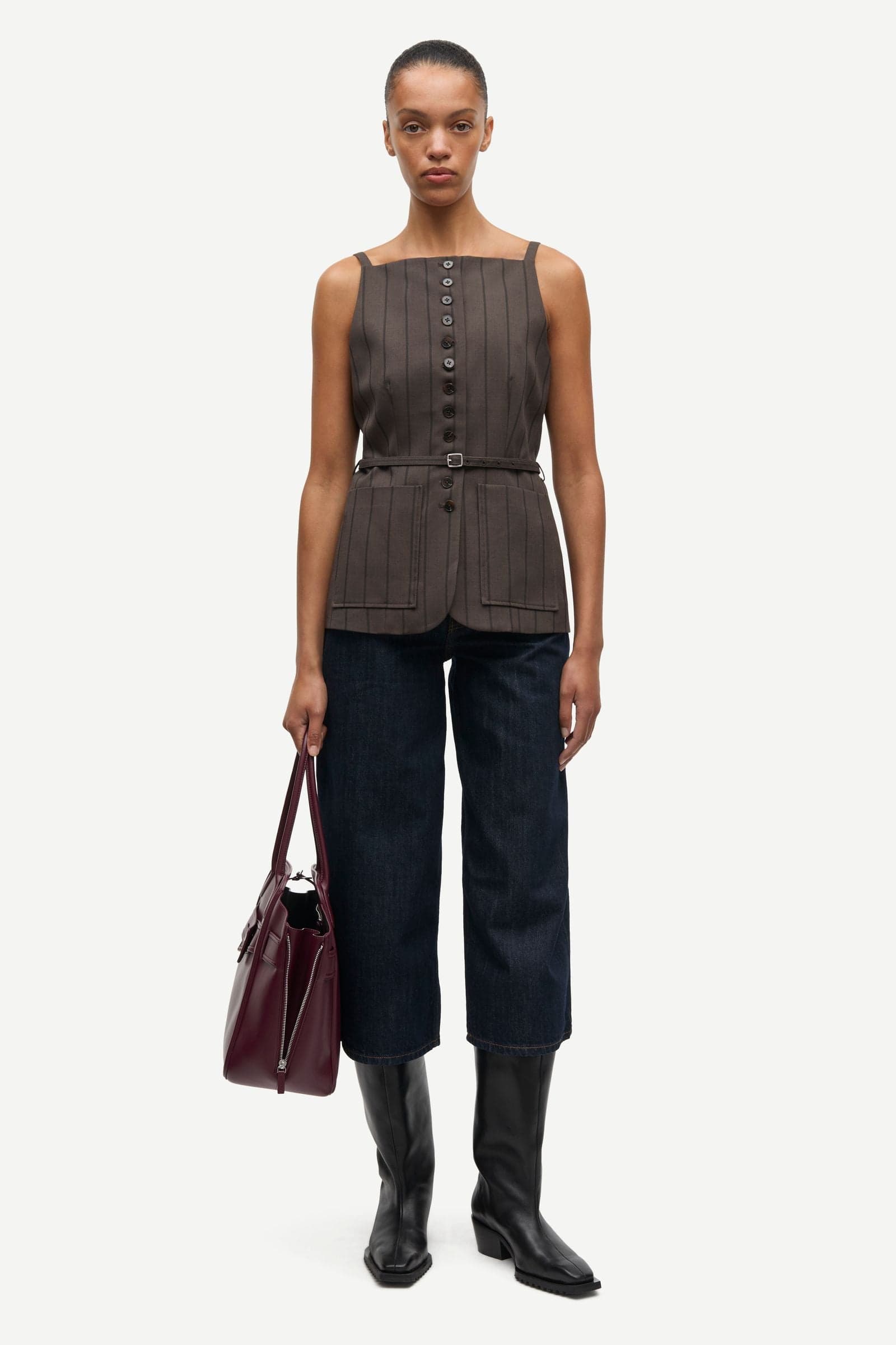 Sahelly vest 16178 Mulch St.