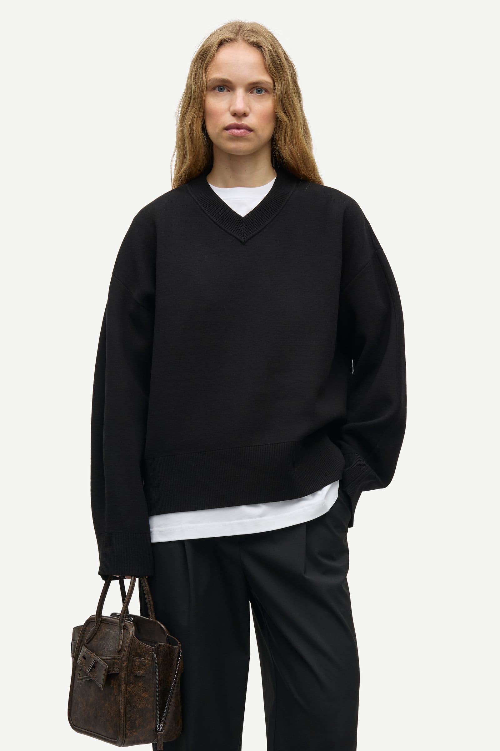 Salissy v-neck 15825 Black