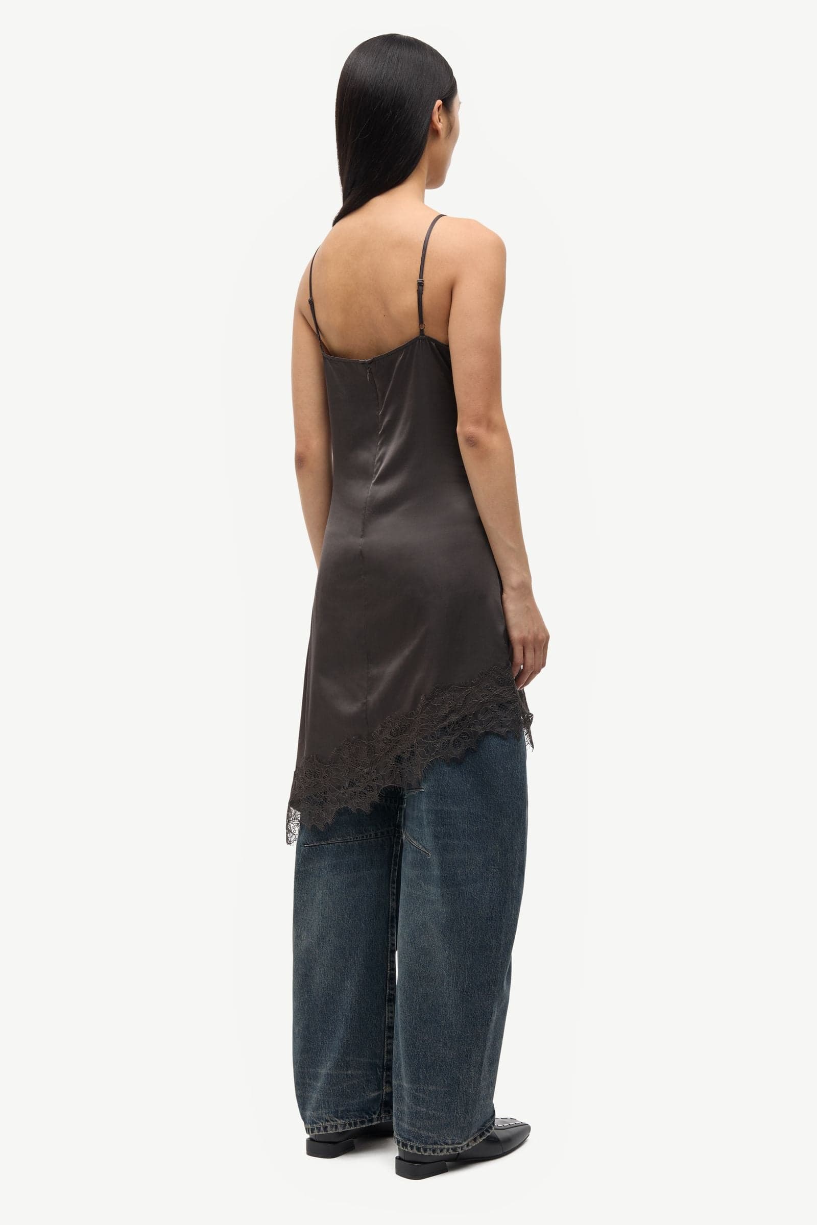 Saebba lace dress 16255 Mulch