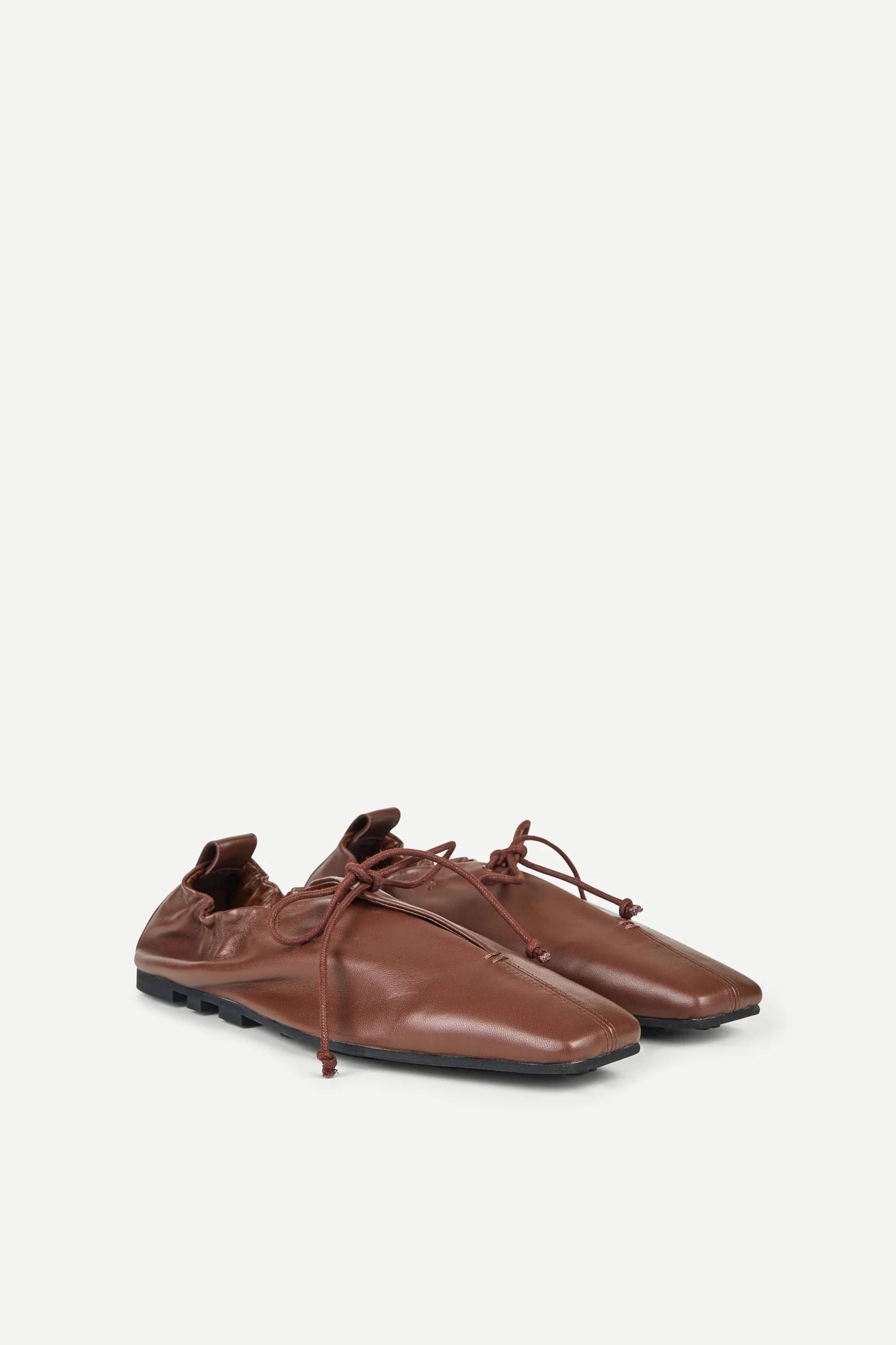 Salilli laced ballerina 15978 Potting Soil