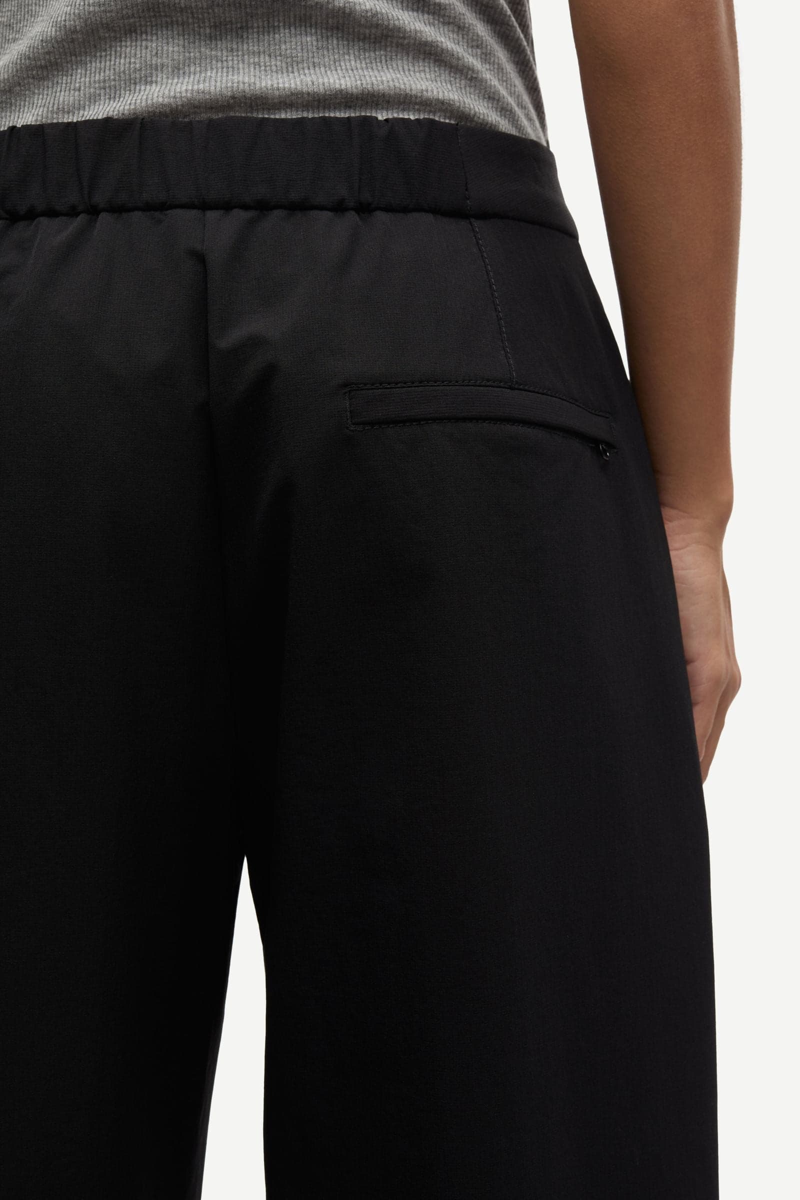 Saheavens trousers 15913 Black
