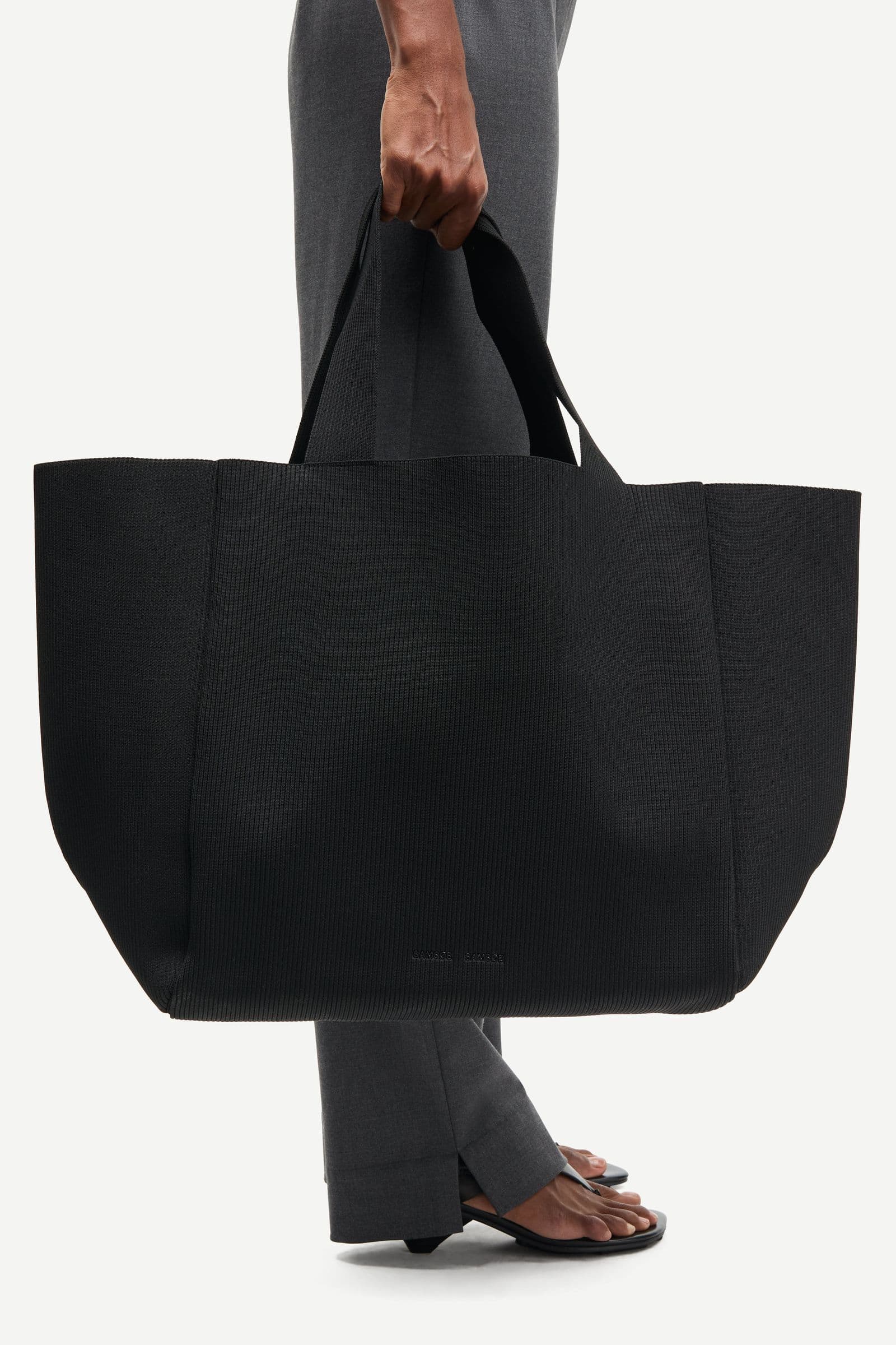 Samira flyknit maxi tote 15948 Black