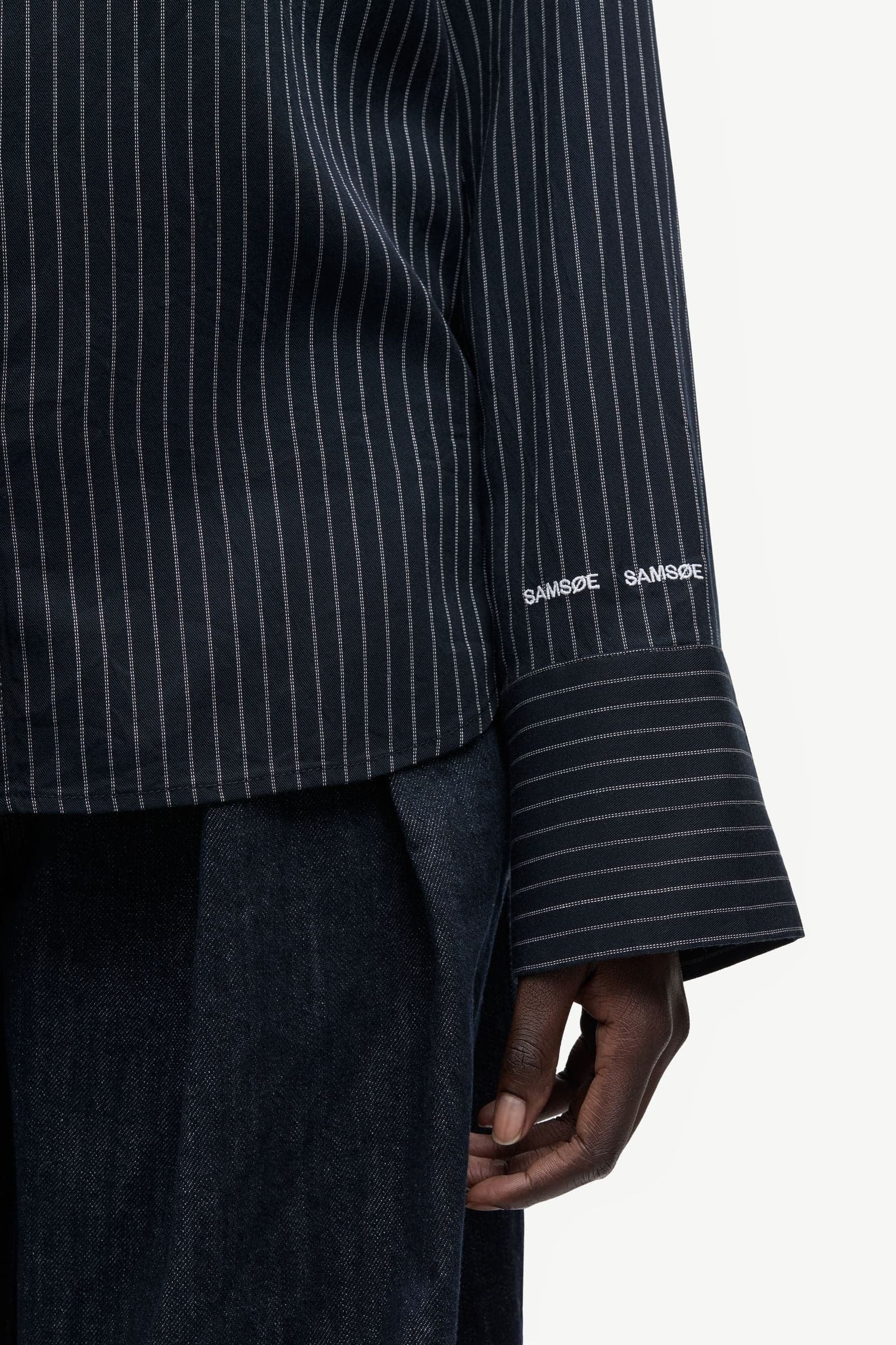 Saryanna shirt 16067 Salute Pinstripe