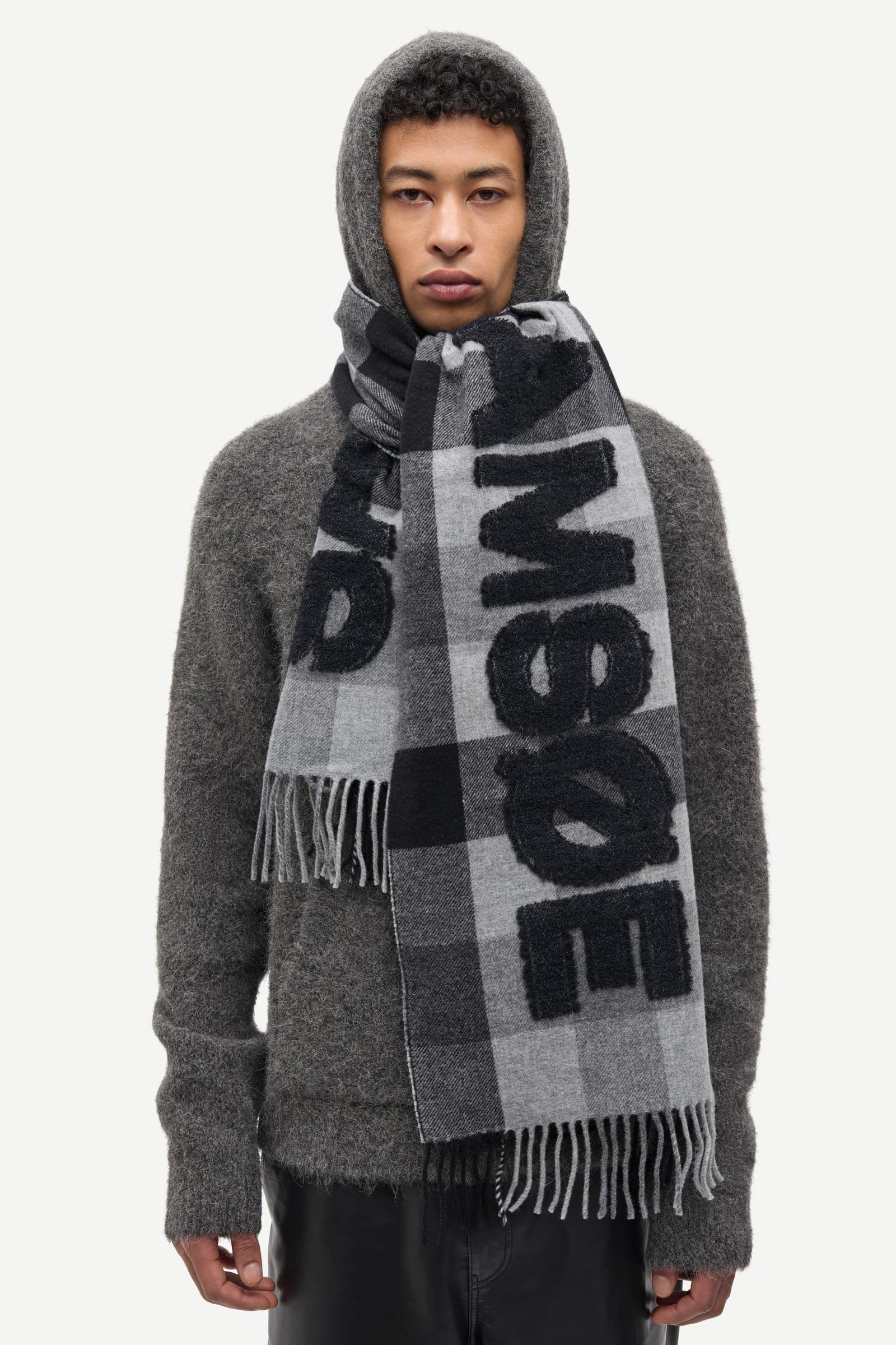 Sasamsoe scarf 16157 Grey Mel. Ch.