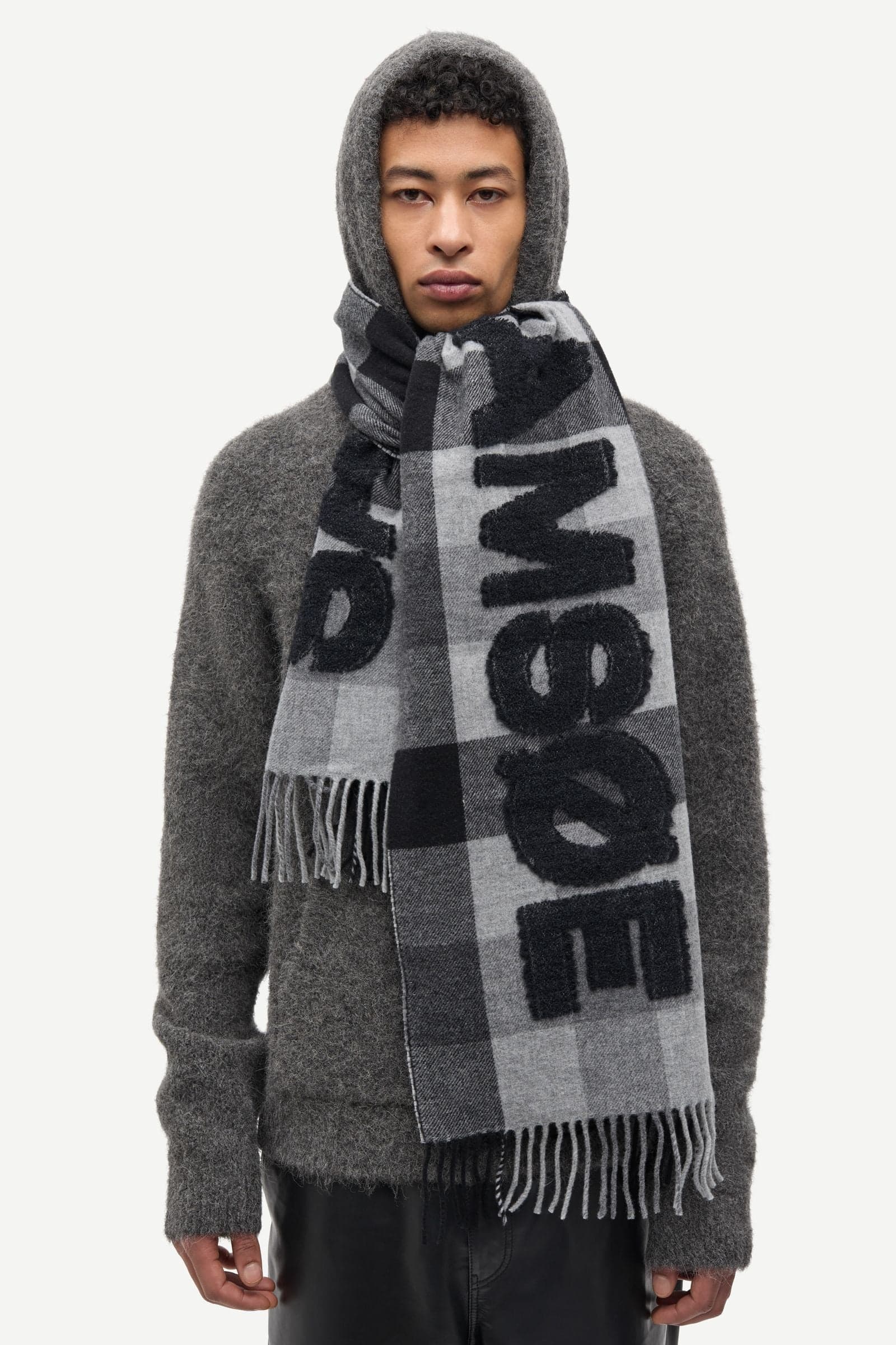 Sasamsoe scarf 16157 Grey Mel. Ch.