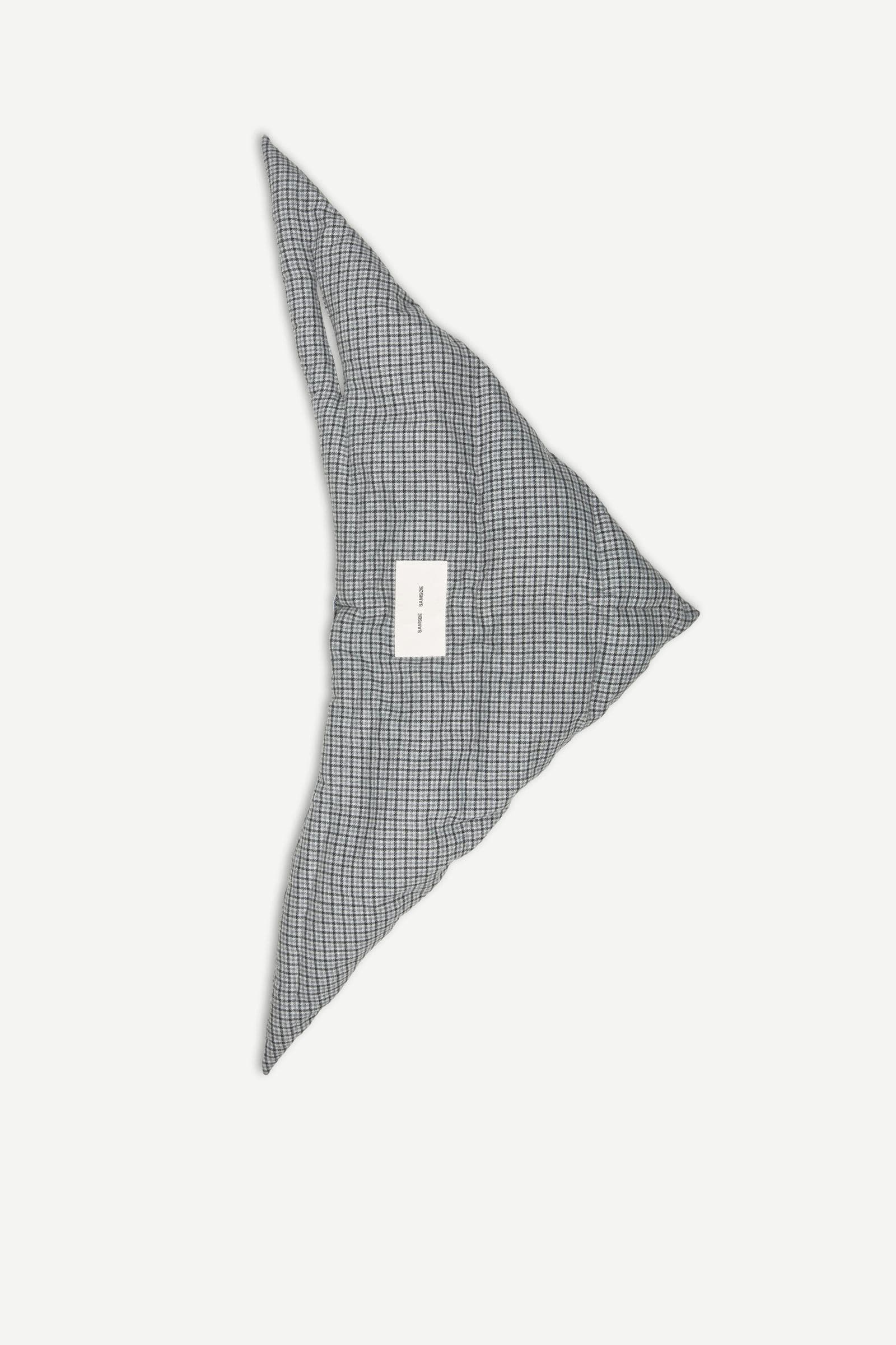 Satony triangle scarf 15839 Grey Mel. Ch.
